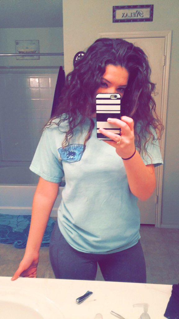 brooke_tuck's tweet photo. #fromthesnap https://t.co/yIqE1LtGHW