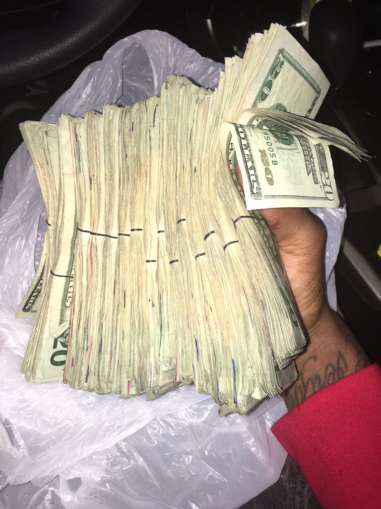 DaReal_GeeMoney's tweet photo. What I'm busy doing #JoinThaGang ππ€πΈπ° https://t.co/jSTFtgeR9L