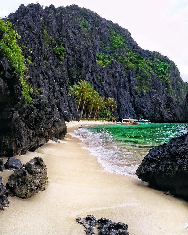 rybotics's tweet photo. Secret Lagoon, El Nido, Philippines https://t.co/RmV3lFMmDN