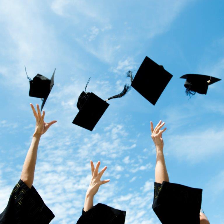 UQ_News's tweet photo. This time next week . . . #UQgraduations begin. Dates and times here https://t.co/xPuzrT73Dn https://t.co/dwRurYUNi0