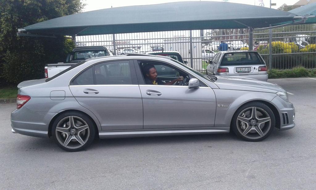 TMkhonzeni's tweet photo. I love this car https://t.co/KNI7tuyLIe