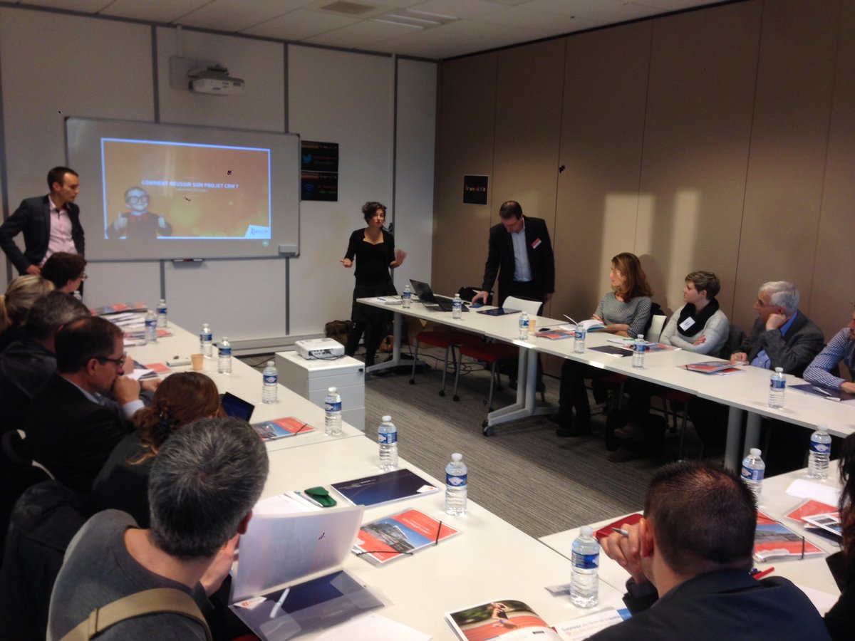 starTechNormand's tweet image. La salle est pleine au #forumdigital pour bien préparer son projet #CRM #echbn