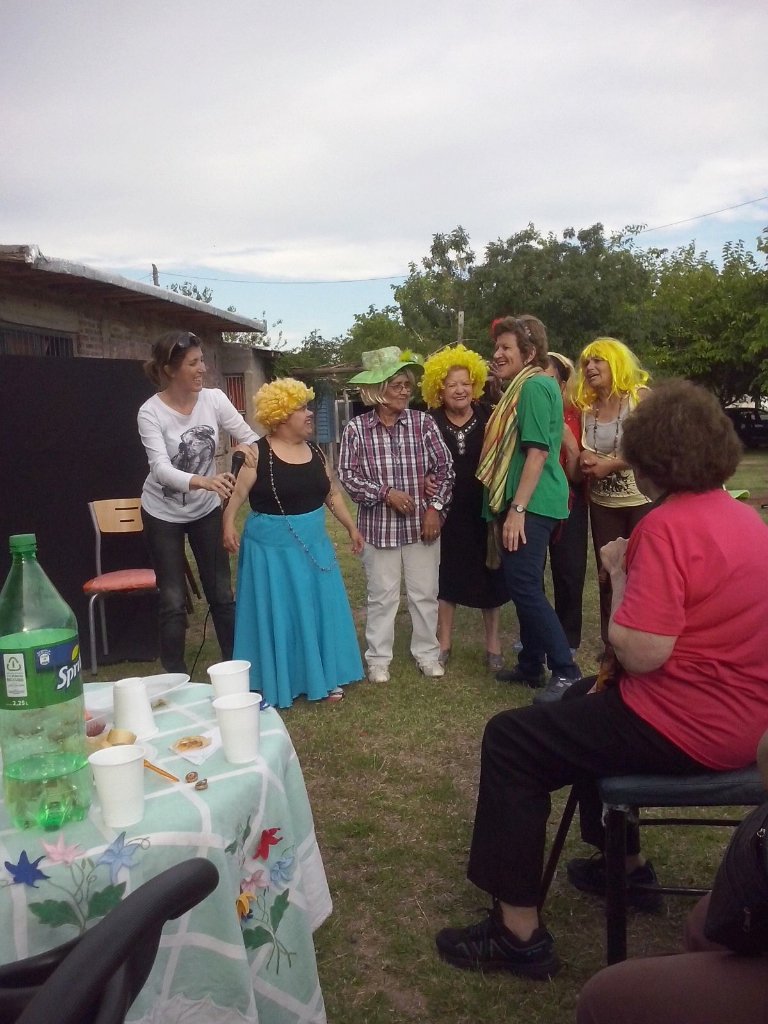 marceloalva's tweet photo. Despedida en Sonrisas Otoñales en Godoy Cruz. #PamiPreventivas. Espero que no lo desfinancien. https://t.co/pd90qf5M7Z