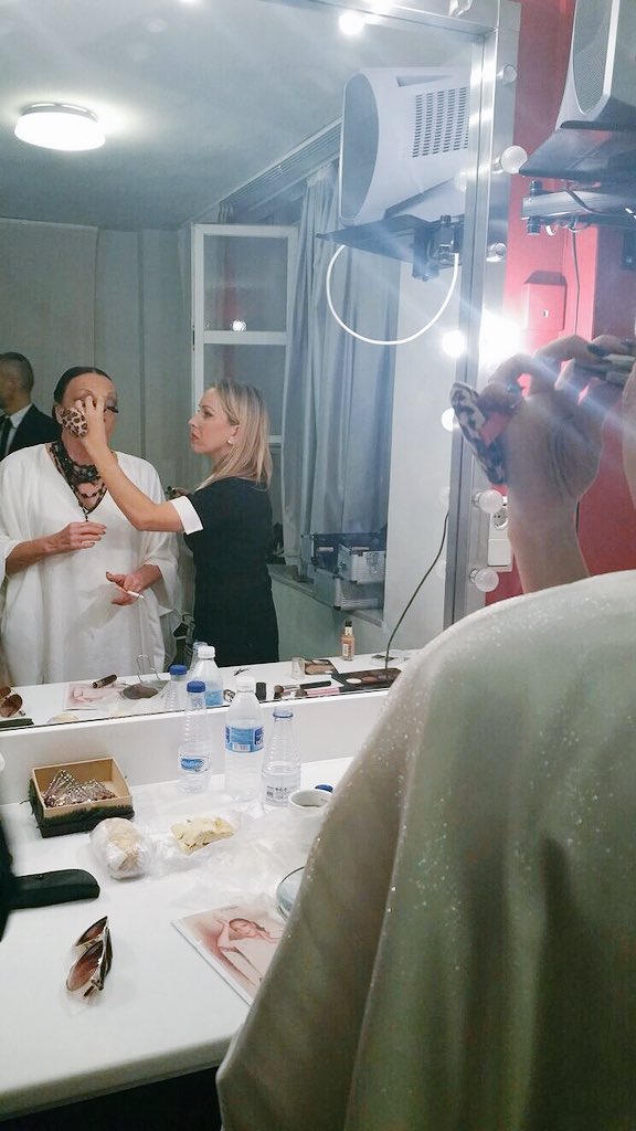 arteness // make-up tweet media