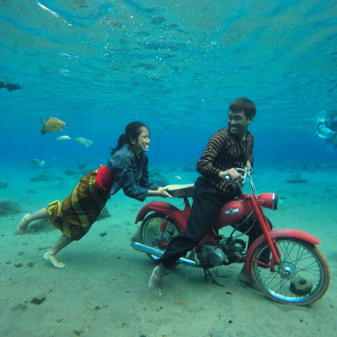 Jogja24Jam's tweet photo. Senang susahmu, aku dibelakangmu. Selalu.

Loc : Umbul Ponggok, Klaten.
Photo from : ririzmareta https://t.co/SeH5p77wxJ