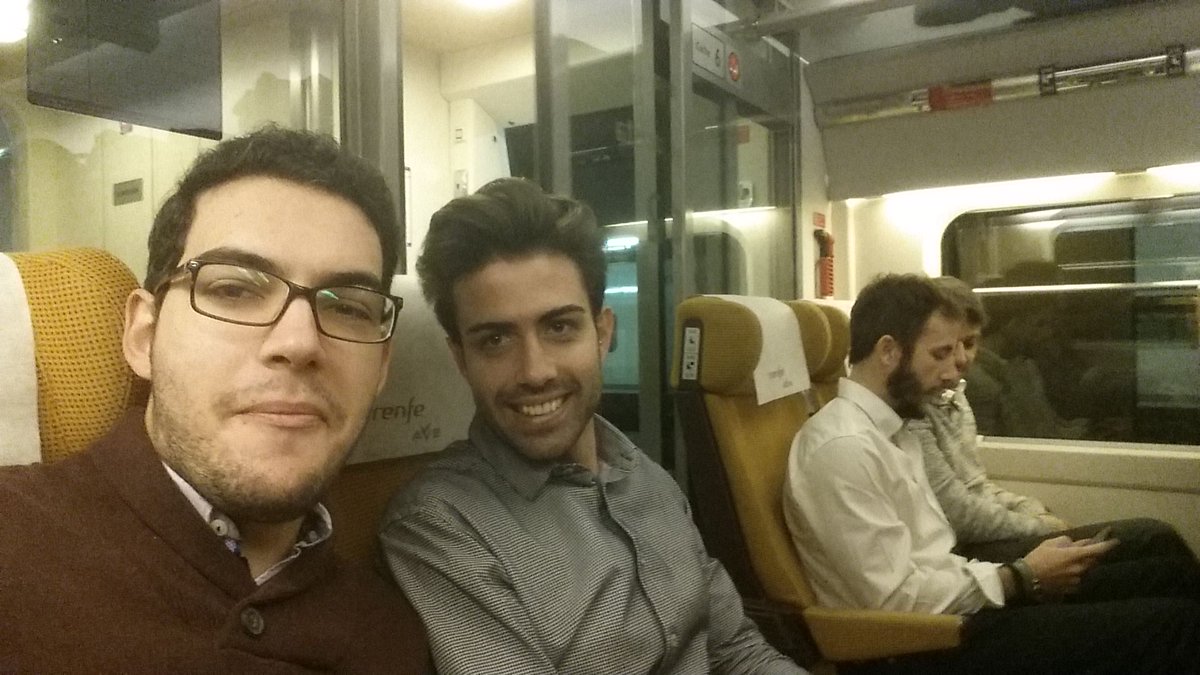 egas_inf's tweet photo. Pues ya vamos camino para Madrid!!!! @FICOD #RetoEdison #FICOD15 https://t.co/adCtBJfxOD