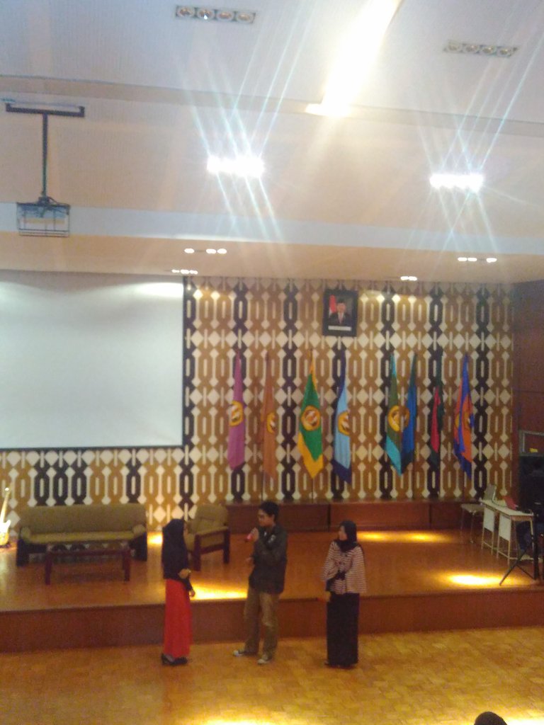 Selamat buat yang udah dapet hadiah dari @erste_id pasti mau dapet hadiah juga kan? Makannya merapat yuk ke Bale!!