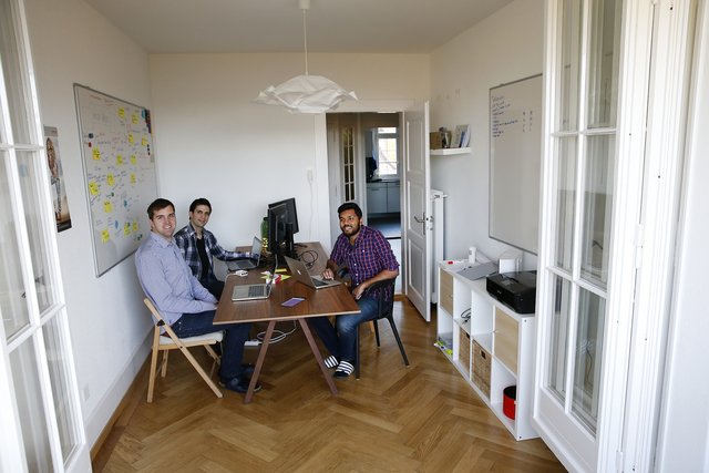 PennySchiffer's tweet photo. Coole Homestory aus unserer ICT WG @BernerZeitung: "Hier denkt die Wohnung mit" #p365d https://t.co/EJzGqZTPUl https://t.co/Jm4oxxg6gb