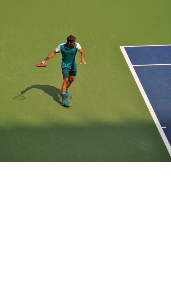 HugefanRF's tweet photo. Emerald #GreenRF on green-blue #USOP2015 😀💚💙 https://t.co/tSf1GGjBx8