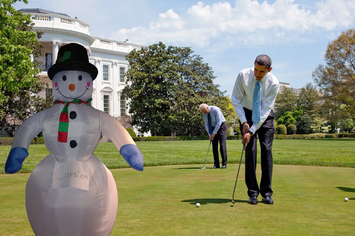 CarstenSchnee's tweet photo. Damals, in den guten alten Zeiten, als ich noch mit meinem Kumpel @BarackObama Golf gespielt habe... https://t.co/xh0teWcu6t