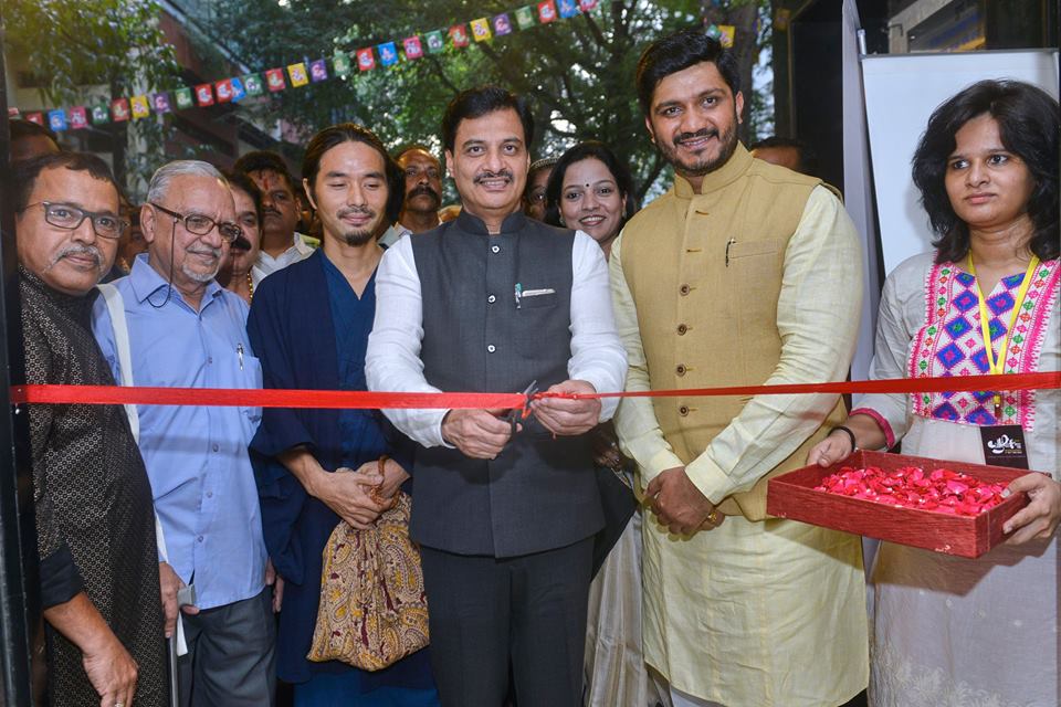 ChitraMete's tweet photo. Callifest 2015 was inaugurated on 1st December 2015 by Minister of State Home (Urban) Honorable Dr.Ranjeet Patil. https://t.co/PpqAoJUK4W