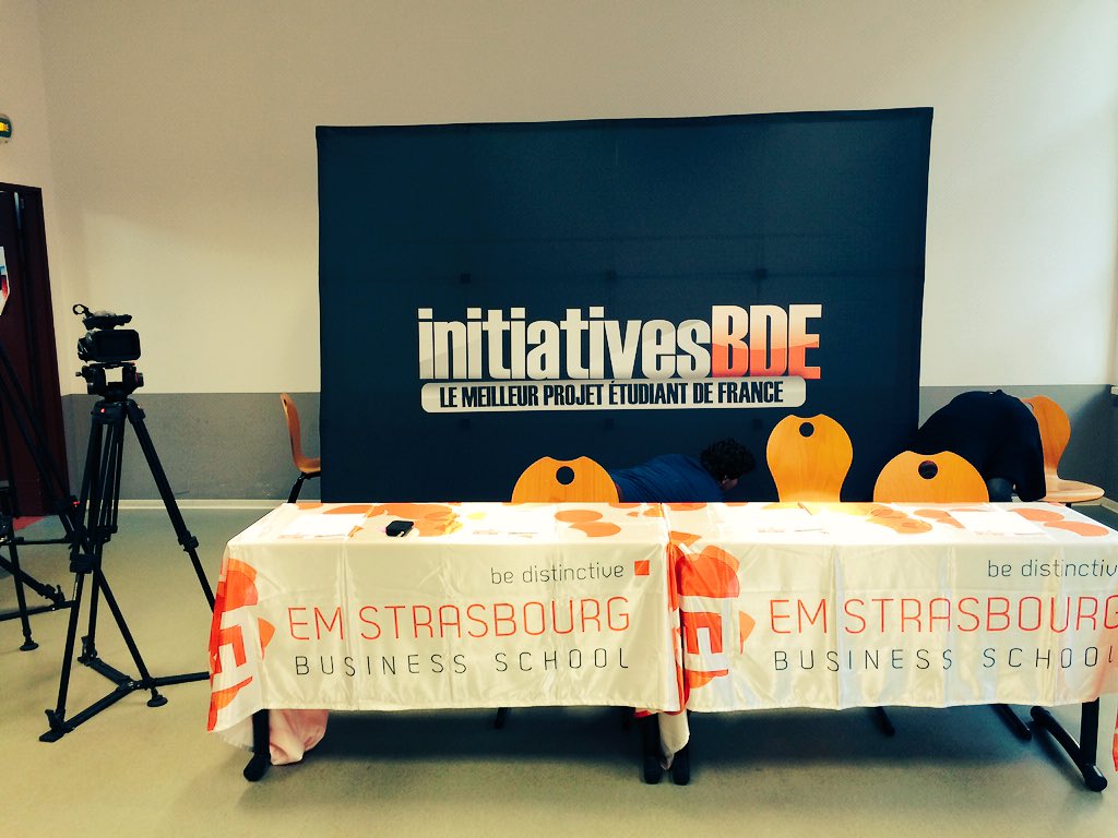 EMStrasbourg's tweet photo. Initiatives BDE c'est aujourd'hui pour @BDEEMStrasbourg @BDAEMStrasbourg @BDSEMStrasbourg @BDHEmStrasbourg ! @mce_tv https://t.co/f7yK1YQkGH