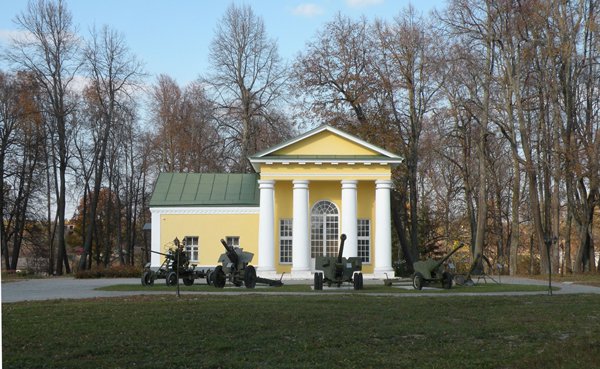 О трагедии ВяземскогоКотла было принято молчать.В 2012г.открыт филиал "Богордицоке поле" #ДеньНеизвестногоСолдата