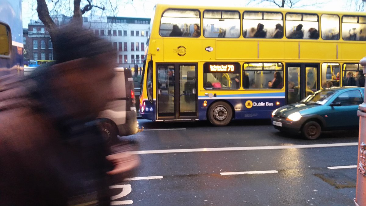 Magygisele's tweet photo. @dublinbusnews picture from Bachelors walk's bus stop..70 bus didn't stop at the bus stop and it is not the 1st time https://t.co/f4bRvsLU3h