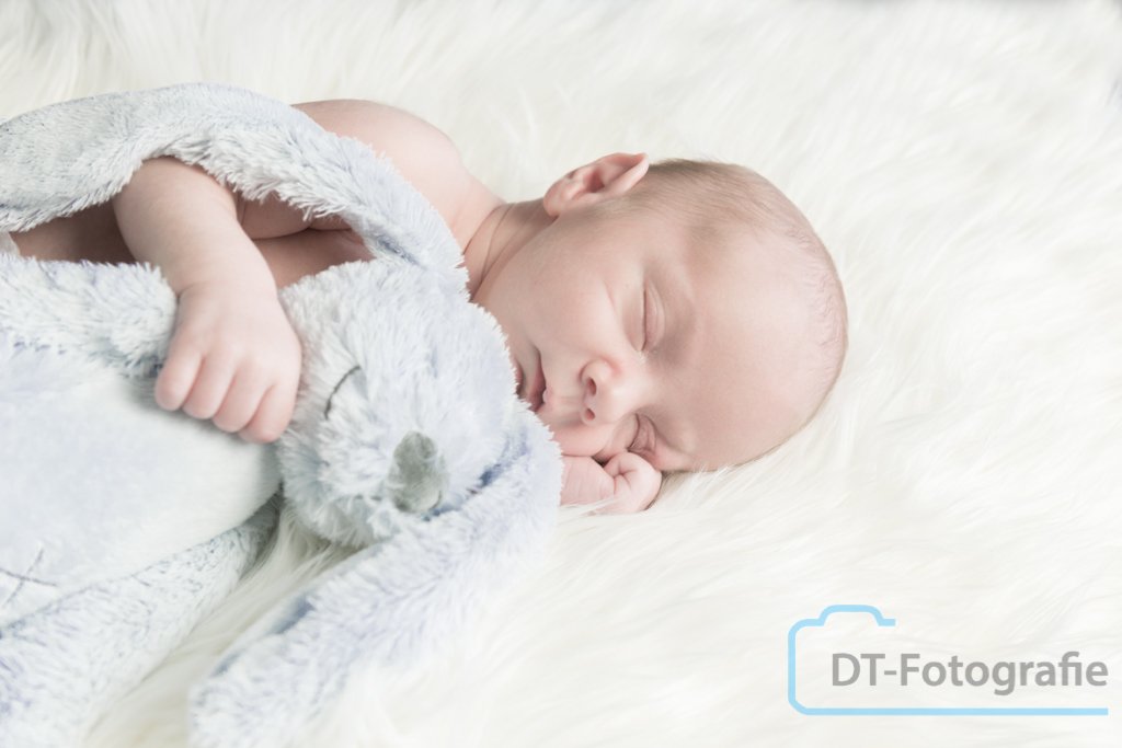 Altijd al een #newborn #fotoshoot willen doen? Bekijk eens mijn portfolio. dt-fotografie.nl/portfolio-newb…