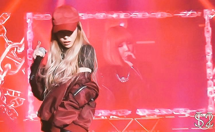 _Heize's tweet photo. ❤️😘 #Heize #HeizeFact #UnprettyRapstar2 https://t.co/K86HW7j4s2