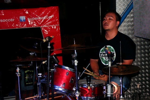 <a href="/StonesATG/">Stones&TheGenerator</a> live at Andik Futsal Depok #drummer