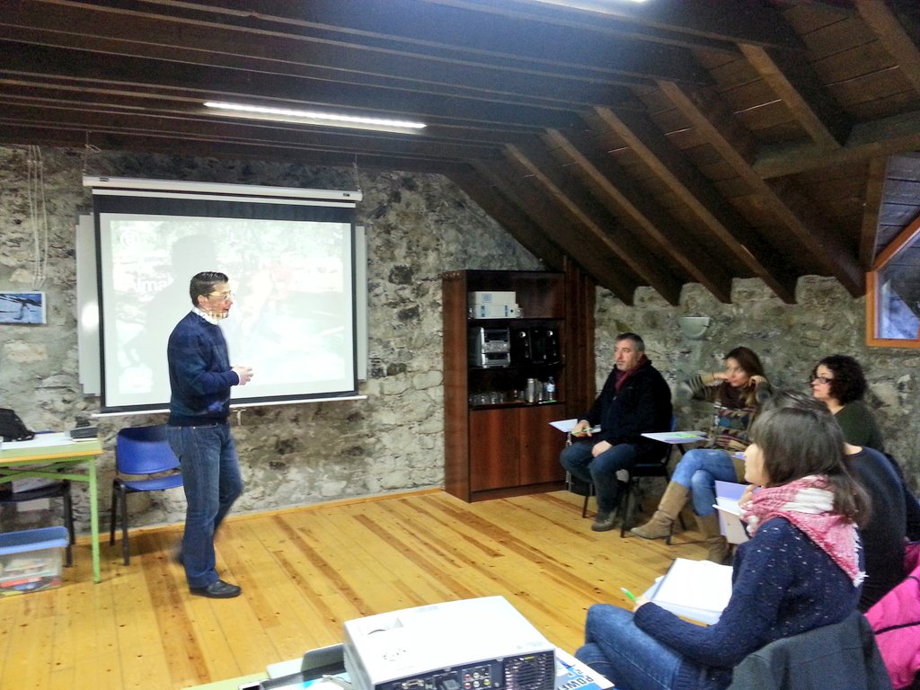 dcalomarde's tweet photo. Emocionad@s!! Formación #participación @almanatura Técnicos #juventud #RedSAIJ @IAJota @juanjomanzano @adrian_gimeno https://t.co/FlmPNWAkCY