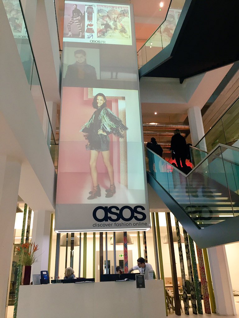 HelenSkybak's tweet photo. Early morning appointment @asos HQ #tall #fitmodelling https://t.co/bzlKNt4uK3