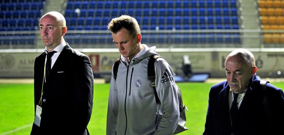 marca's tweet photo. ENCUESTA | ¿Quién tiene la culpa de la alineación indebida de Cheryshev? https://t.co/W60e3IX2js https://t.co/hlSfucgvKx