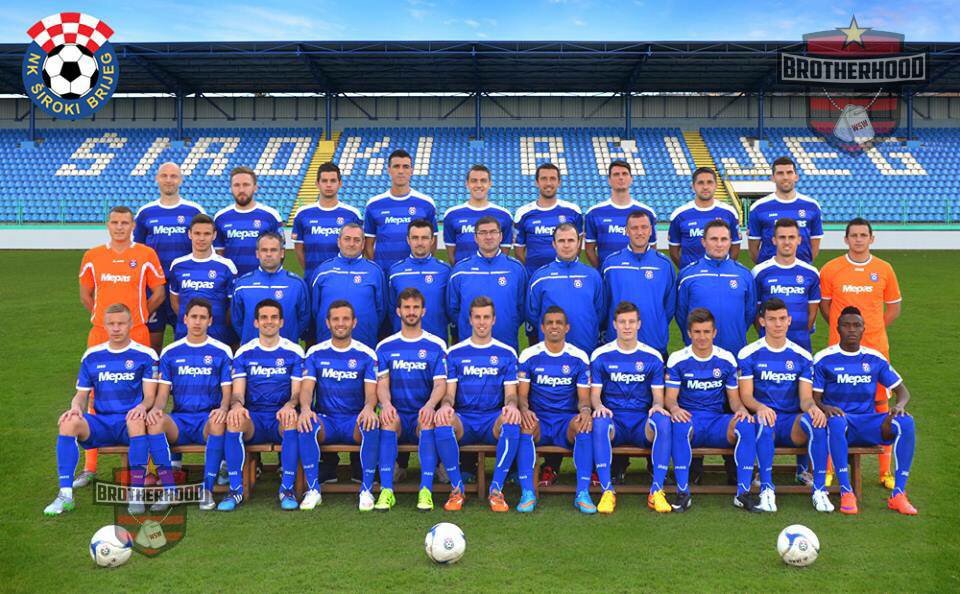 WSWBrotherhood's tweet photo. Find the #WSWBrotherhood member. NK Siroki Brijeg 2015/16 team photo.. (Top left) #NKSirokiBrijeg #KresingerUpdate https://t.co/ZOyzaN9kuV