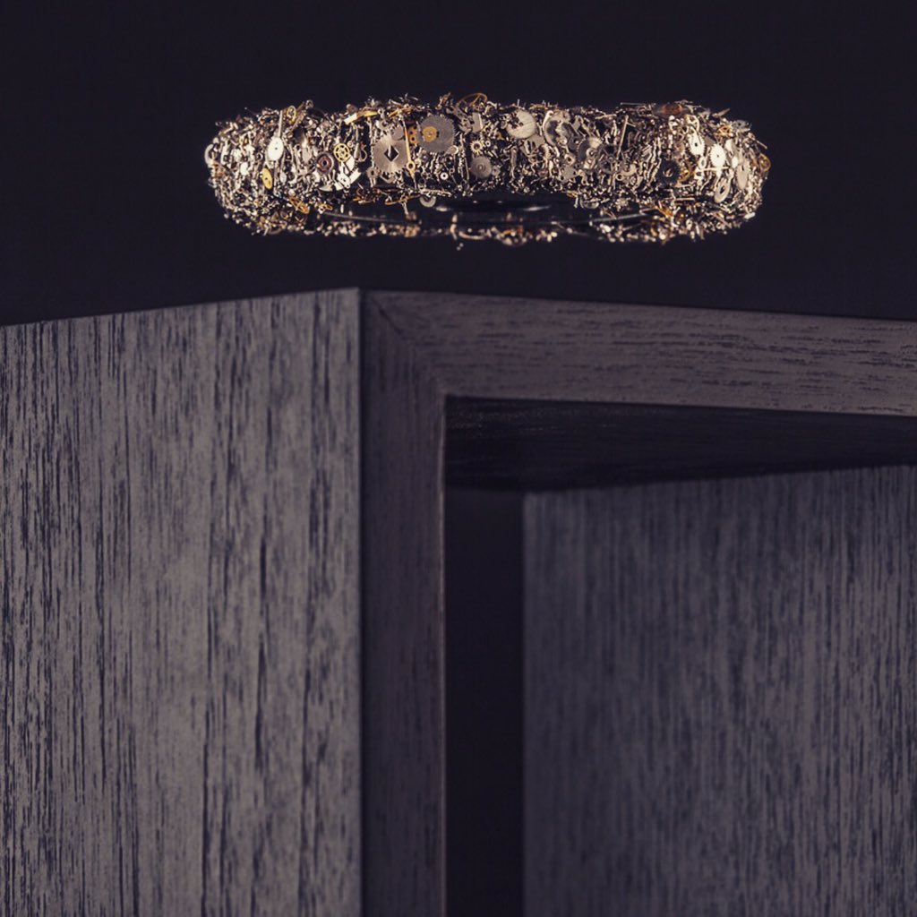 concepticolas's tweet image. #art #quentincarnaille #apesanteur #levitation #magnetic #hypnotizing #floating #levitating #sculpture #ticolas