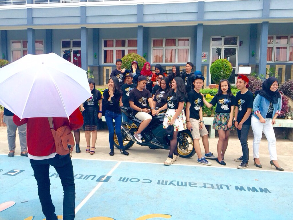 Behind the Scene Photoshoot TS'21