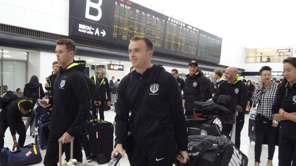 THE FIRST ARRIVAL: <a href="/AucklandCity_FC/">🇳🇿 Auckland City FC</a> are the first team to land in Japan for the #ClubWC
fifa.to/1OzqhQj