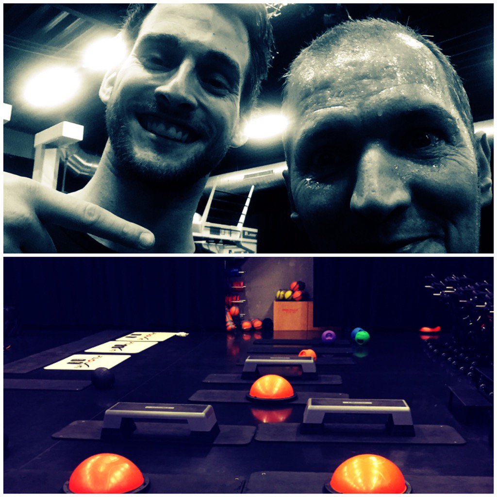 Vannieuwkerke's tweet photo. Don't wish for it, work for it. Training 3 v/d week zit erop. Bedankt Bert! @DelphineStlndt #VipFit #Gistel https://t.co/33TxzIIqH4