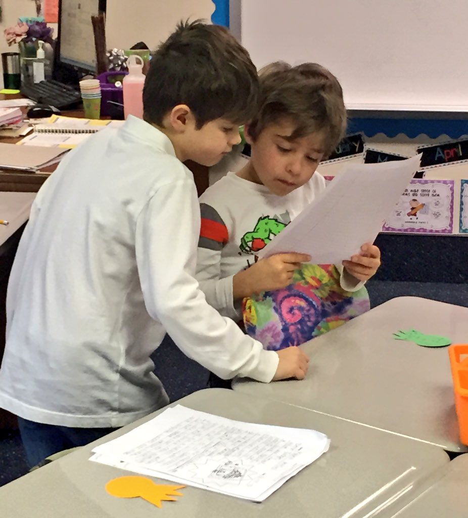 MrsWright_OPE's tweet photo. 2/3 kiddos awarded their favorites with a book fair celebration! https://t.co/qRJVLgtX4G