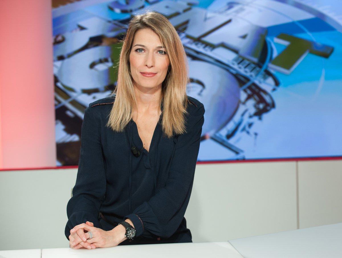 publicsenat's tweet photo. #Senat360 : @GGorce, @jean_bizet, V. #Codaccioni  s'expriment sur le plateau de @DelphGirard. #etatdurgence https://t.co/X1B1kohs0L