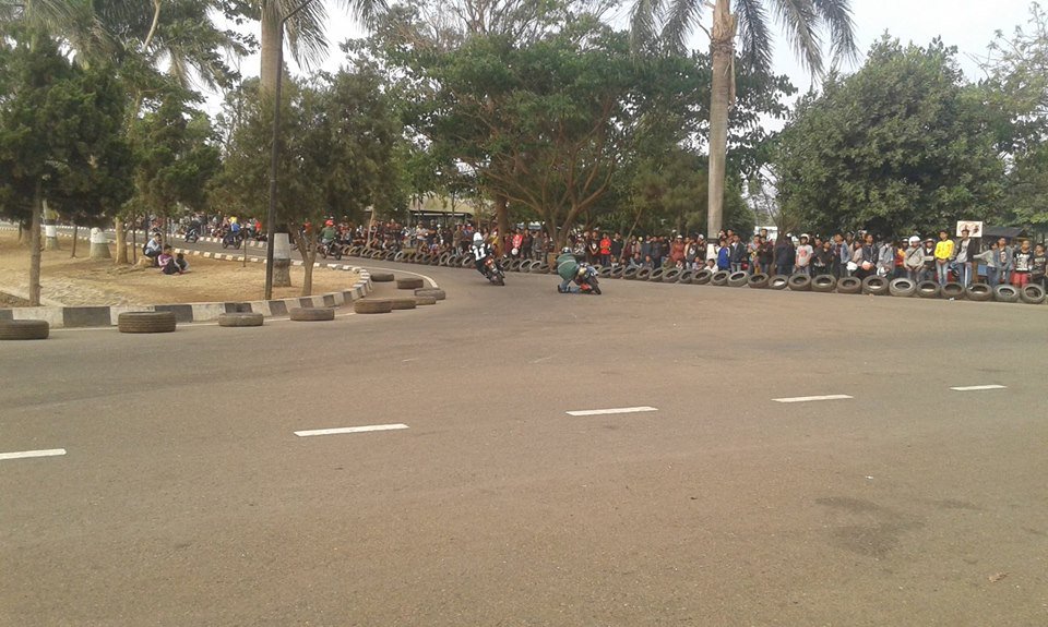 19corner's tweet image. 