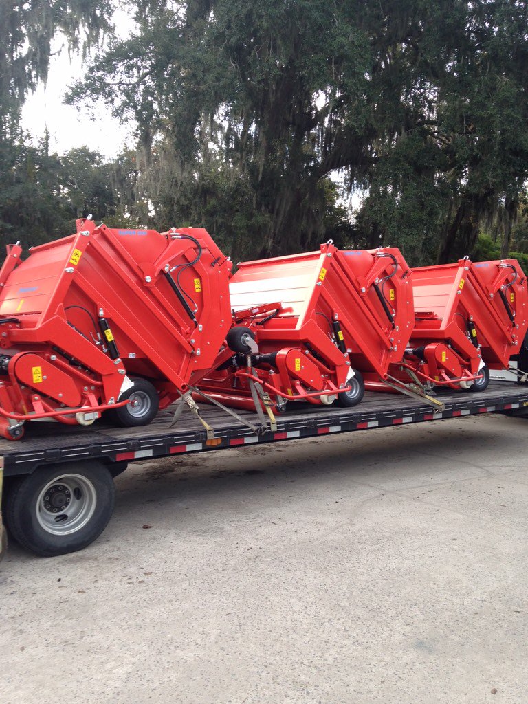 Sold and delivered 3 new <a href="/wiedenmannusa/">Wiedenmann North America</a> #super500 to <a href="/SeaIslandResort/">Sea Island Resort</a> this morning! <a href="/ShowTurf/">ShowTurf</a>