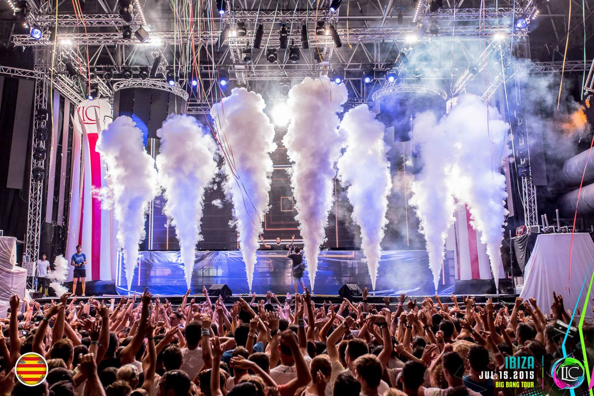 CommitteeEvents's tweet image. This Jan we're doing it BIG in Miami! Get ready for our biggest event yet as we paint the city in COLOR 😍