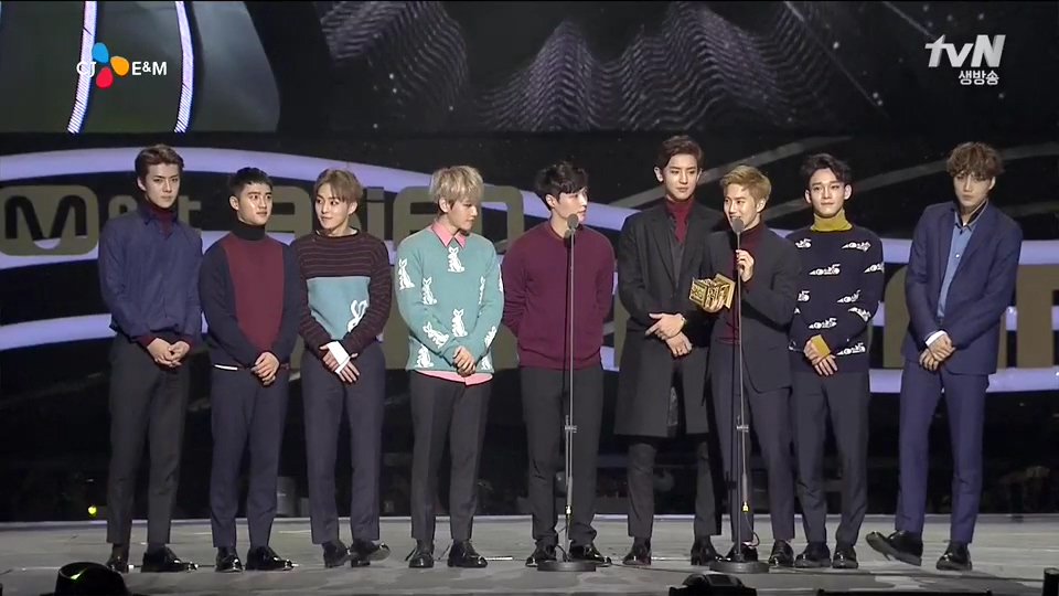 SMent_EXO's tweet photo. 2015 EXO Light of Planet
🏆 Best Asian Style
🏆 Global Fans' Choice
🏆 Best Male Group
🏆 Album Of The Year
#2015MAMA https://t.co/Xo2KopqgH1