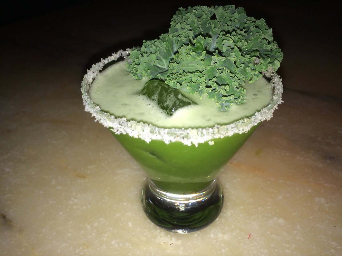 baypacbev's tweet photo. Kale in Comparison. @ApothekeNYC 
FAIR Vodka, Kale Juice, Aloe, Lime, Agave, Salted Rim.
Delicious https://t.co/hclNCf8nlg