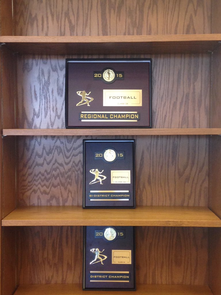 DerekHallum's tweet photo. Dist Champs, Bi-Dist Champs, Reg Champs ........ We still have room on the top shelf! Go Horns!  Beat Heritage Hall! https://t.co/BVLVyttI3q