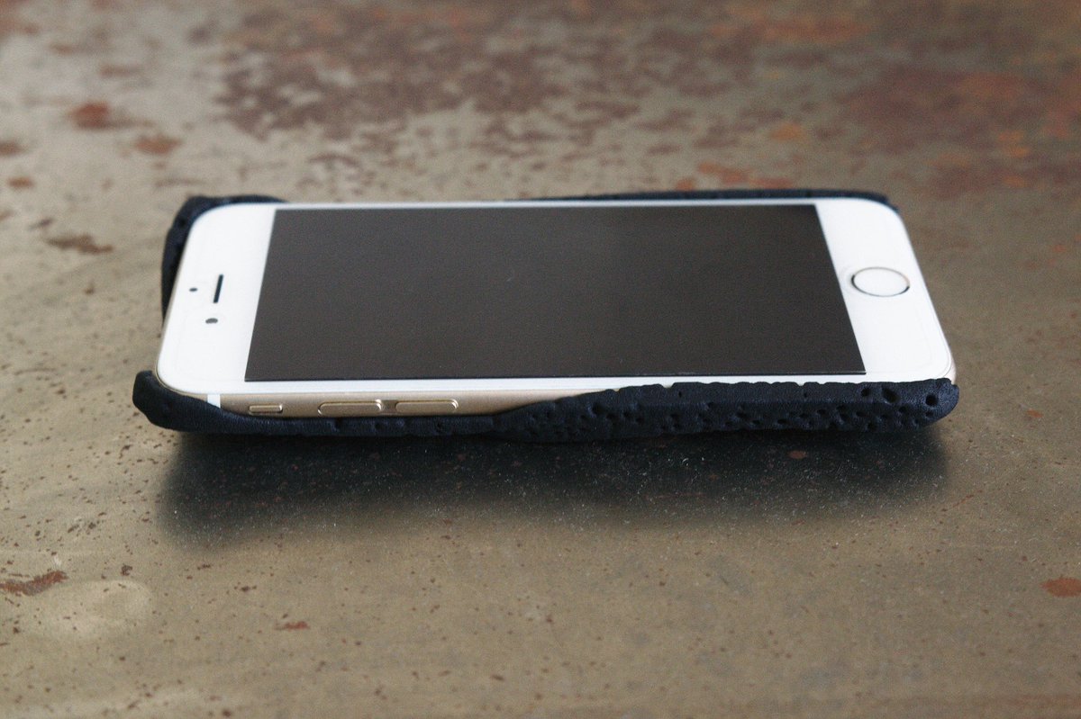 Carapace Cover iPhone6 goo.gl/XnosTe  #fashion #style #design #3dprinting #etsy #etsygift #gift #iphone