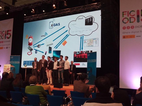 FICOD's tweet photo. Premio para el proyecto "egas" en el #RetoEdison, innovación que concilia pasado y futuro #FICOD15 https://t.co/f9zRBqGbaR