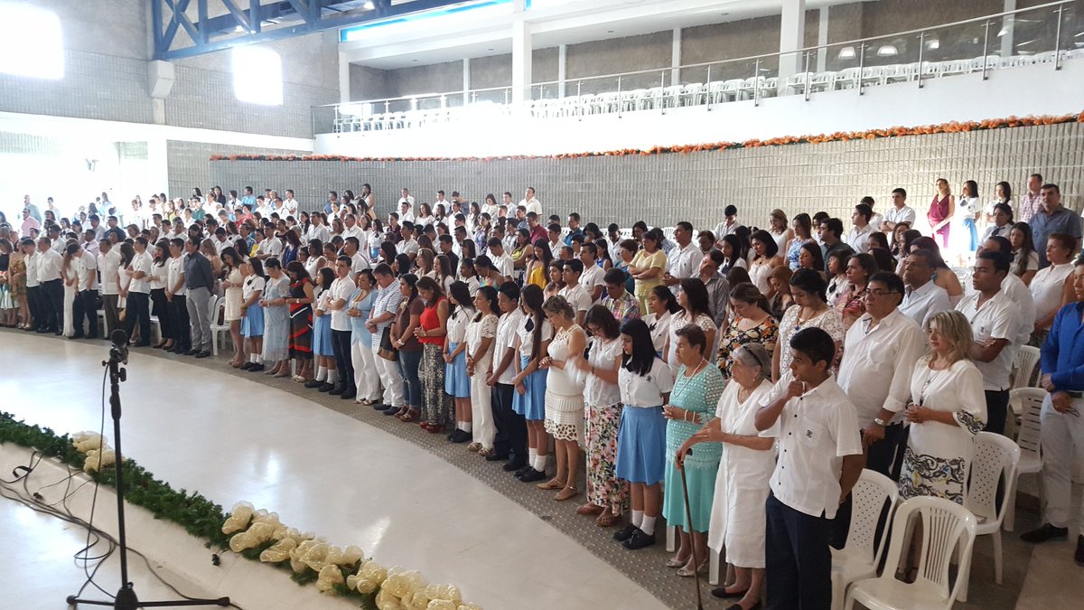 GIMNORTE_VUP's tweet photo. Eucaristía en acción de gracias por @SIR1U5_prom  seguidamente la primera parte de la ceremonia🎓de graduación. https://t.co/FcC2XWtIcO