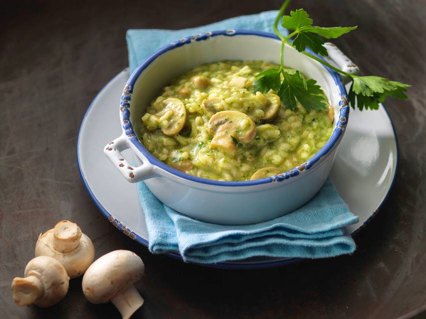 UKThermomix's tweet photo. Have you used our #RecipePlatform yet? This great mushroom risotto recipe is part of the FREE welcome collection! https://t.co/7ceAgLshbh