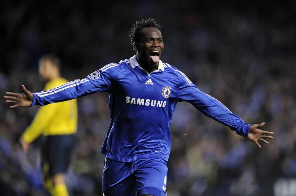 Happy 33rd Birthday to Chelsea legend Michael Essien! 