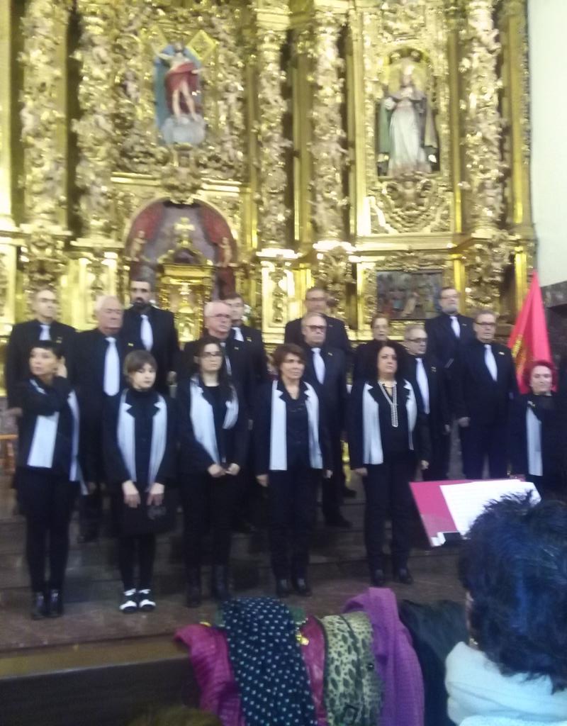 PSN_Azagra's tweet photo. Celebramos hoy 3 de Diciembre el Día de Navarra amenizado por la Coral Virgen del Olmo. Feliz día a todas y todos https://t.co/HojcIxropL