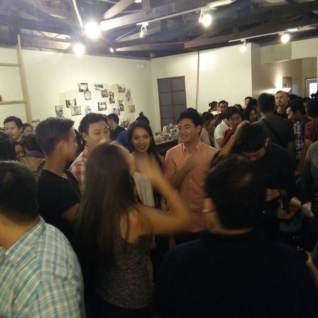 unSauLicited's tweet photo. Instagram: Fun at #TeamFlipTrip's A Travel Meetup! @CommunePH https://t.co/yaGpaE2dir https://t.co/7W8uyr2Vbh
