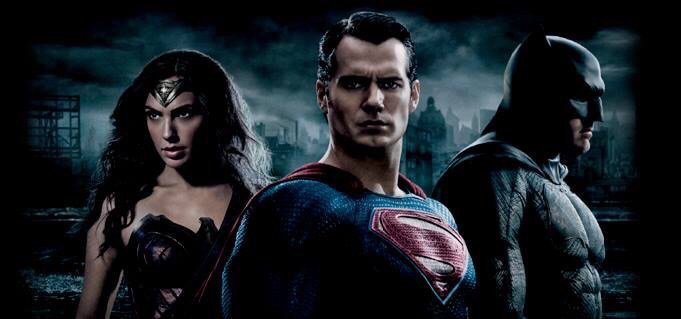 Tejasch17021998's tweet photo. #batman vs superman# trailers is out watched #damm cool# https://t.co/PRwyqoKM6V