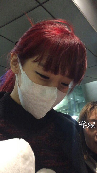 burnthemtoo's tweet photo. long time no see bom interacting with fans 😭😭😭😭😭 finally after 1737373736 years https://t.co/APSYkCBCCK