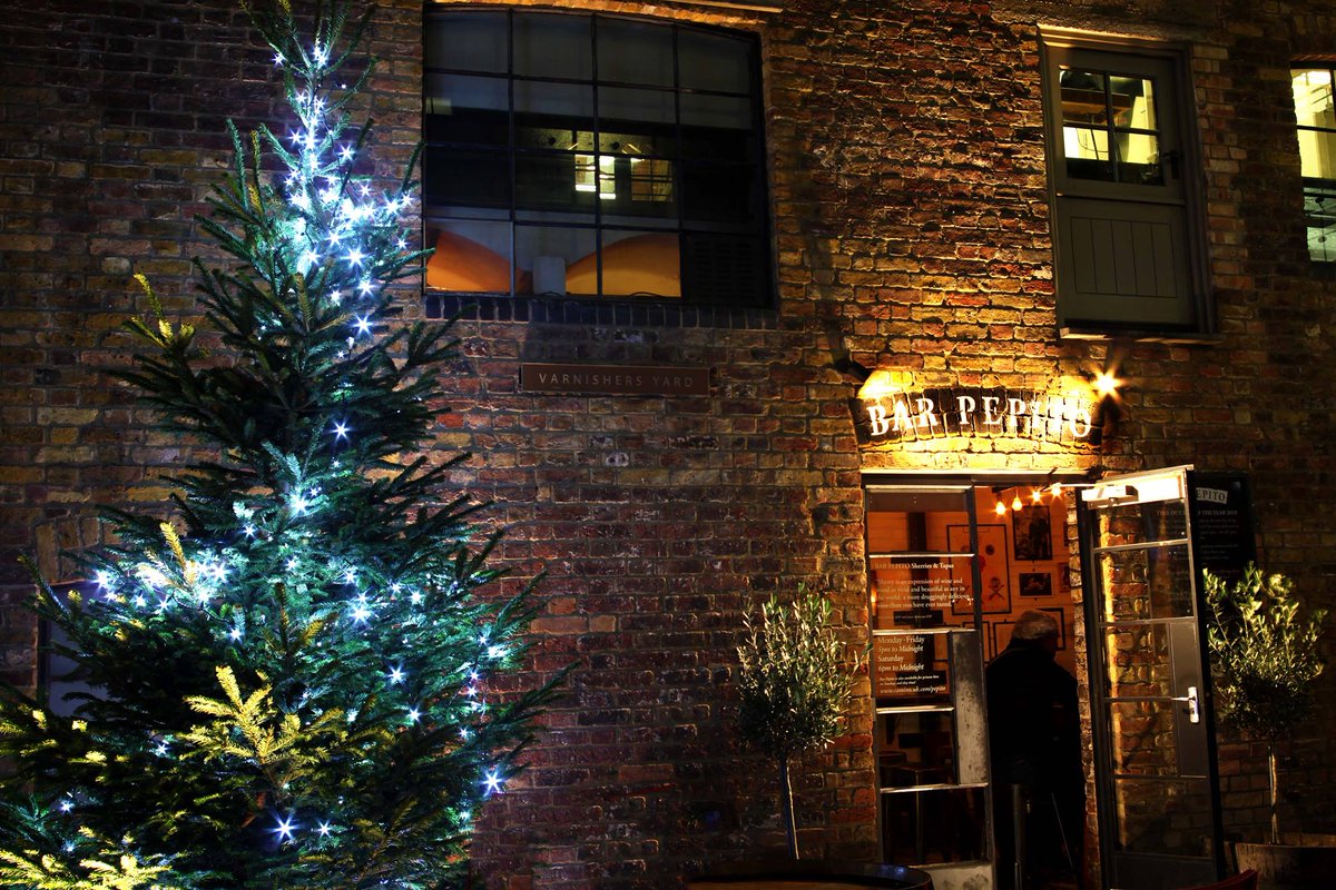 BarPepitoLondon's tweet photo. Our little bodega just got a bit more cozy! #Christmas https://t.co/1QQFKVimUC