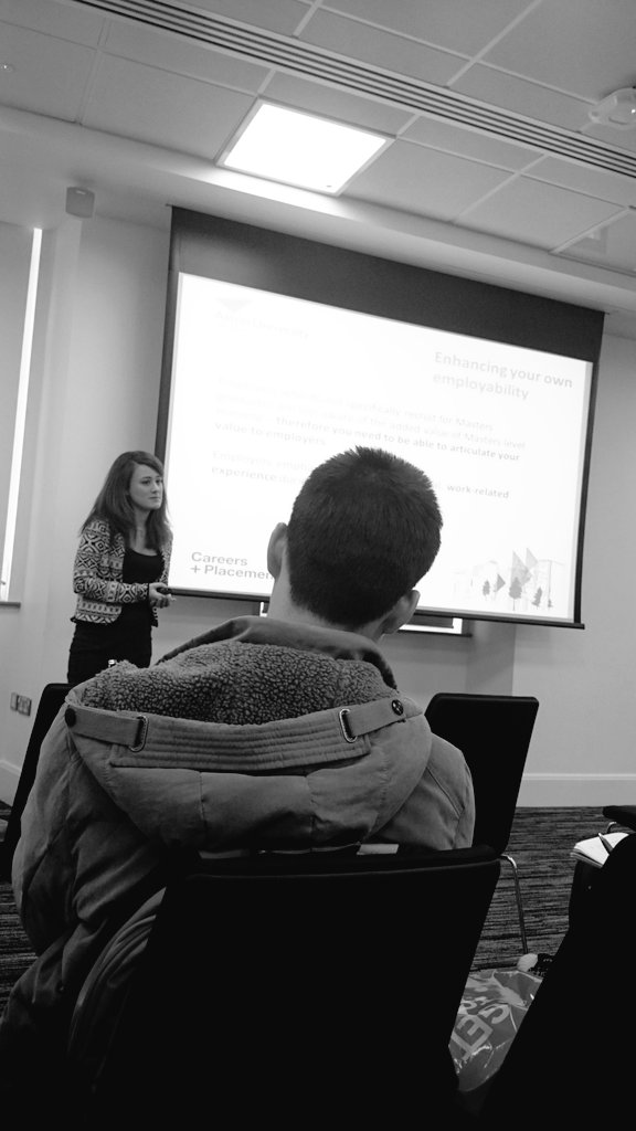 TARGETpostgrad's tweet photo. It's important to articulate your value to employers as a #masters student #PostgradMidlands https://t.co/lPLAvuDYAI