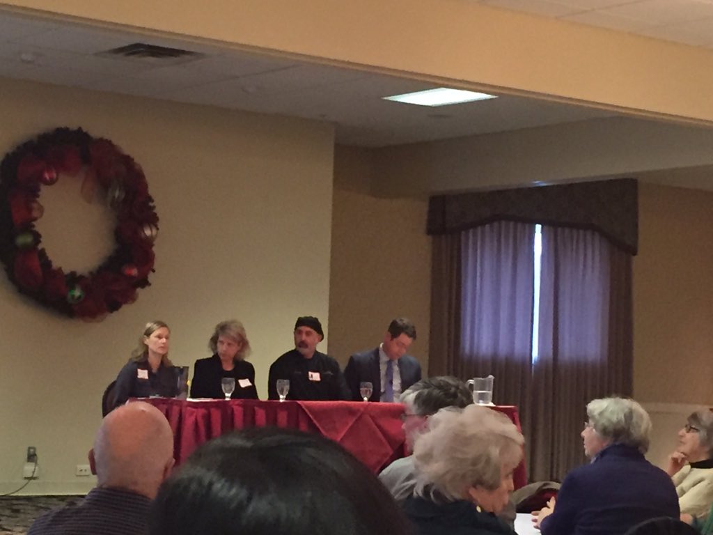 hhccny's tweet photo. At Thursday Morning Roundtable w/ @FoodBankofCNY @TheSamCenter @nmyfatherskichn @RescueMission #hunger #Syracuse https://t.co/yWBgZ2y6J9