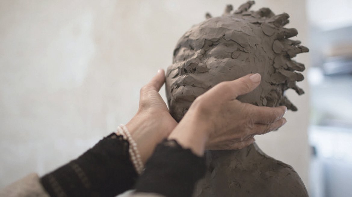 Looking forward to seeing Nicola Ravencroft's solo exhibition <a href="/dreamspaceexhb/">Dreamspace Gallery</a>! 2nd stop on tonight's #artbustour